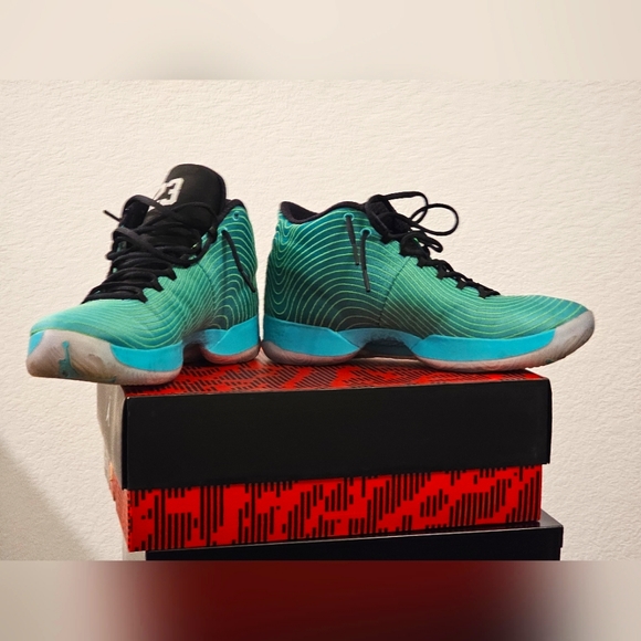 Jordan 29 - Picture 5 of 5